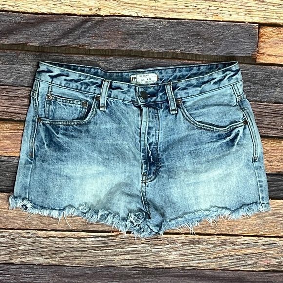 Free People Pants - Free People Distressed Blue Jean Womens Denim Shorts Summer